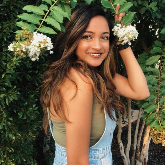 Meet your Posher, Kaajal - Picture 1 of 1